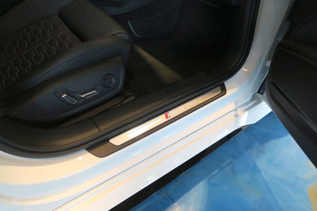 Used 2023 Audi RS 6 image 35