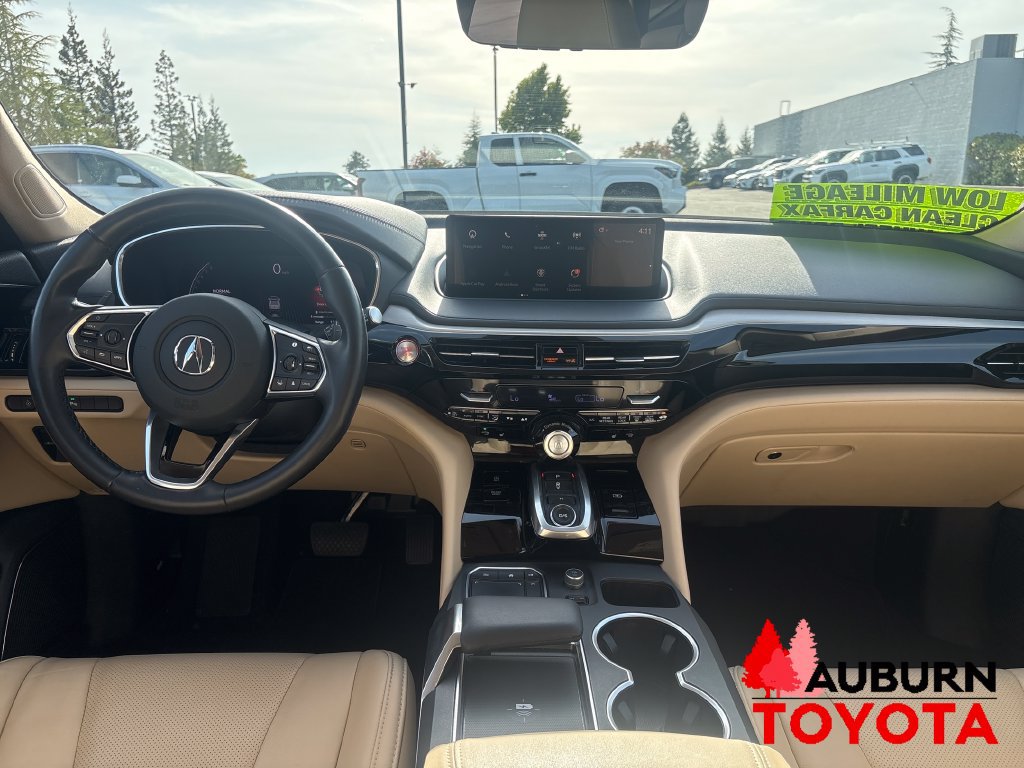 Used 2023 Acura MDX w/ Technology Package AWD/4WD image 12