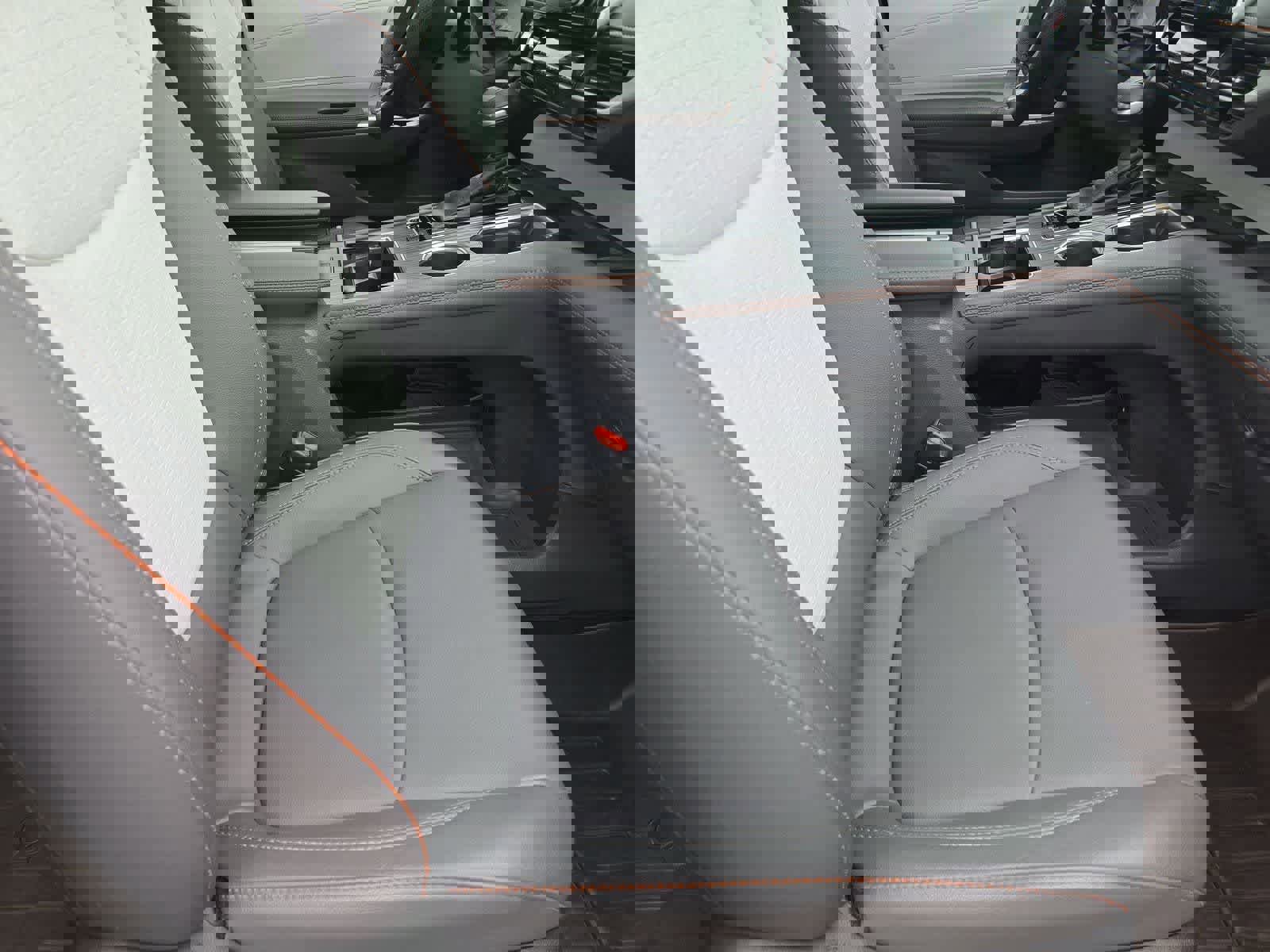 Used 2022 Toyota Sienna XSE w/ XSE Plus Package FWD image 22