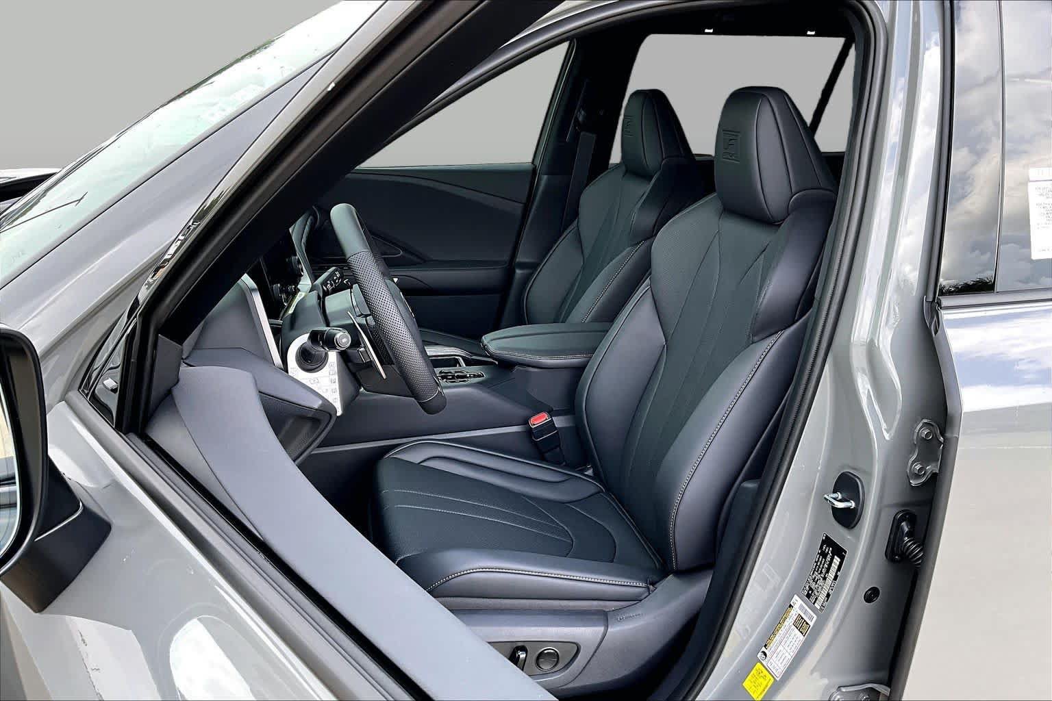 New 2026 Lexus TX 500h AWD w/ Technology Package image 9