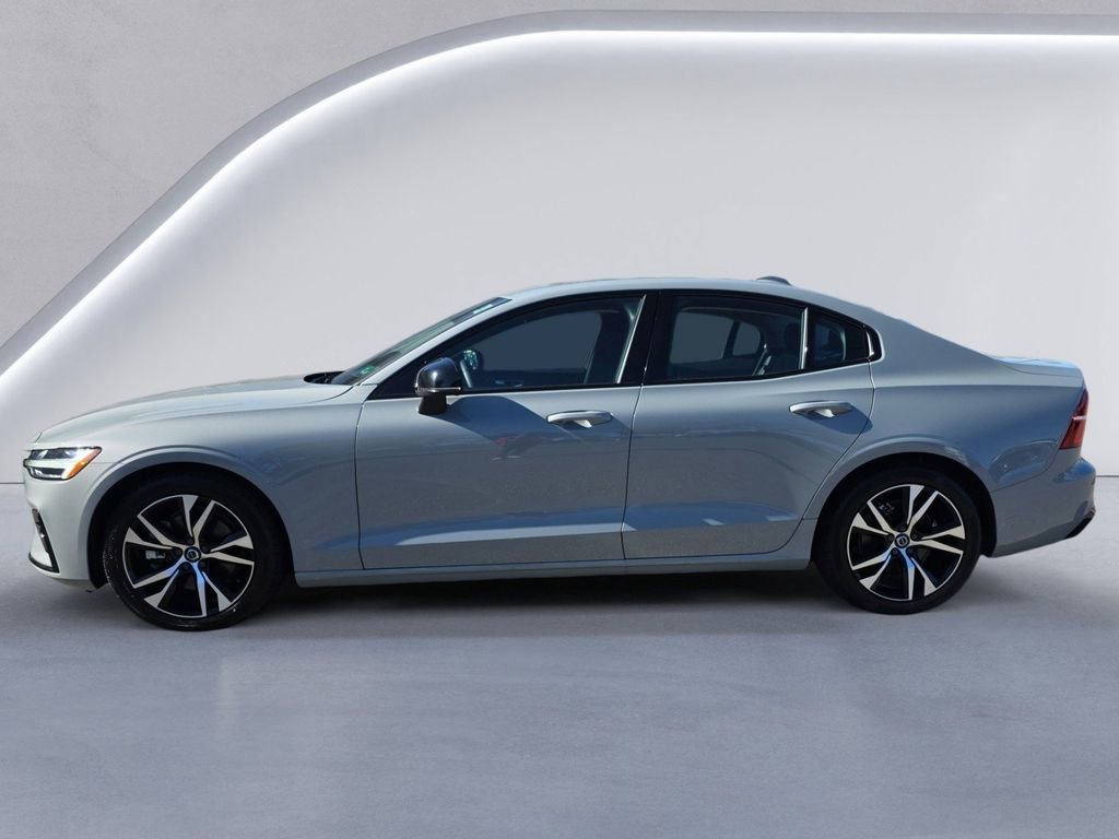 Certified 2024 Volvo S60 B5 Core image 6