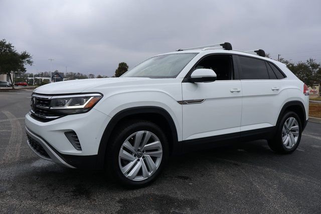 Certified 2023 Volkswagen Atlas Cross Sport SE image 3
