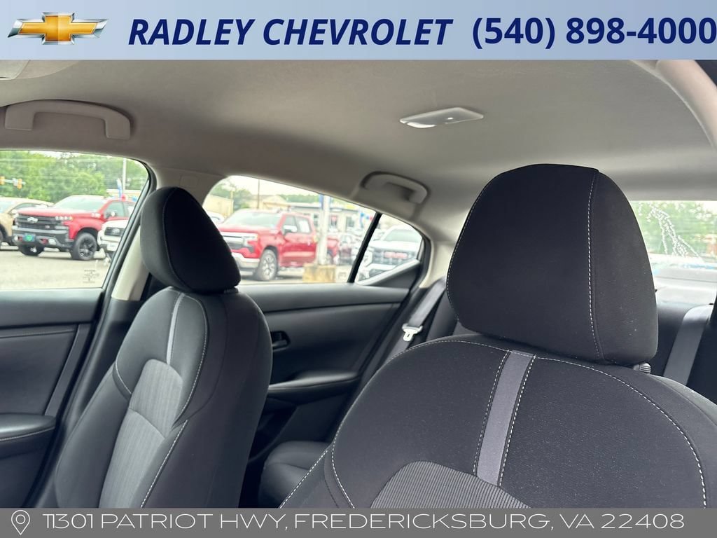 Used 2024 Nissan Sentra SV FWD image 3