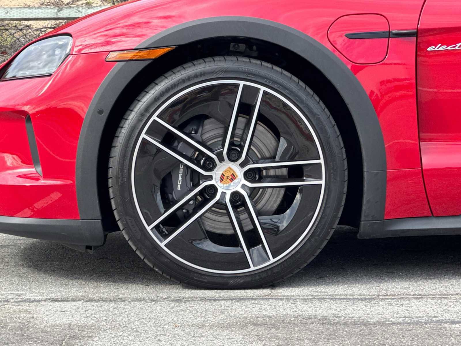 New 2025 Porsche Taycan 4 Cross Turismo image 27