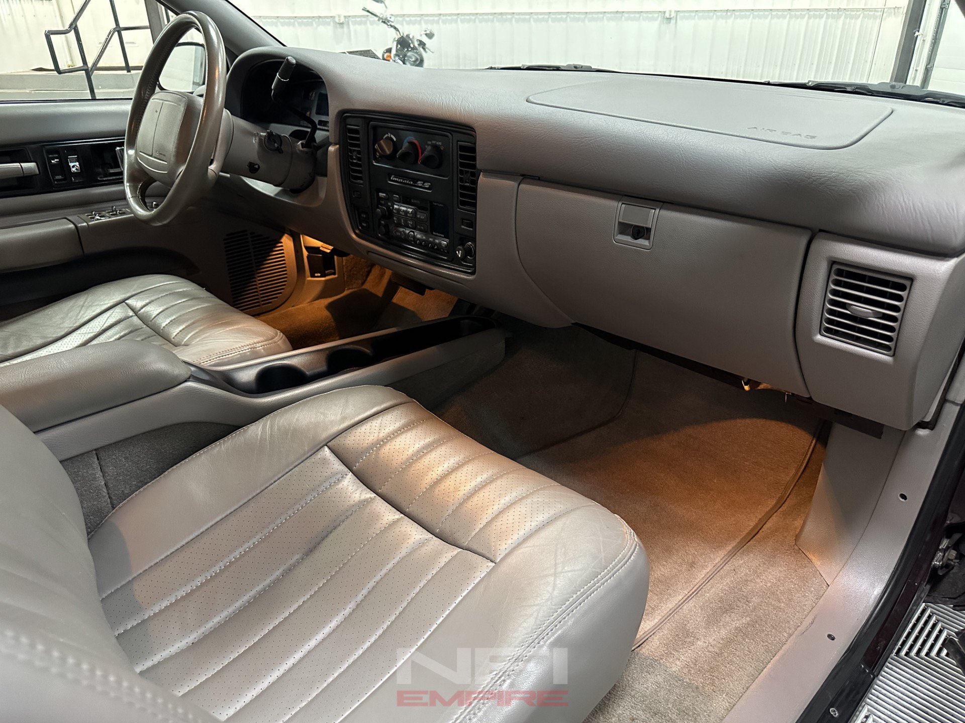 Used 1995 Chevrolet Impala SS RWD image 38