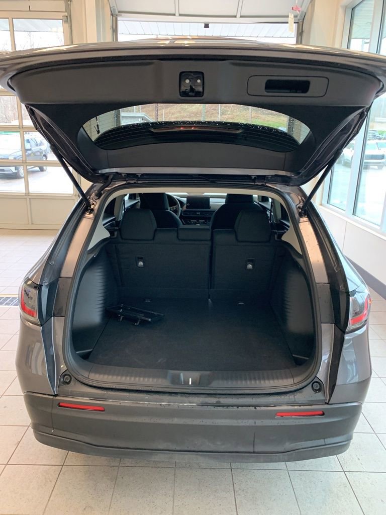 Used 2026 Honda HR-V LX image 9