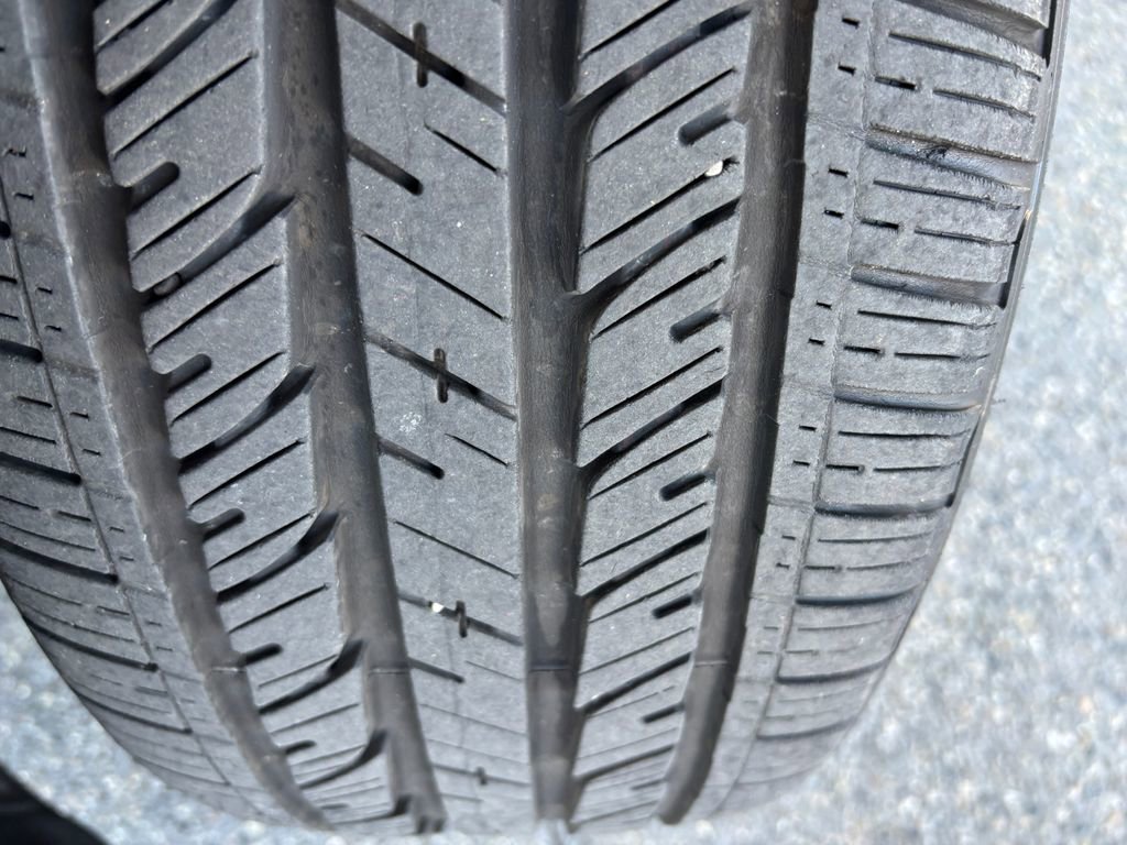 Used 2023 BMW 330i Sedan w/ Convenience Package image 33