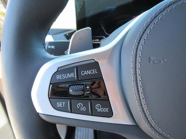 Used 2026 BMW X5 xDrive50e image 23