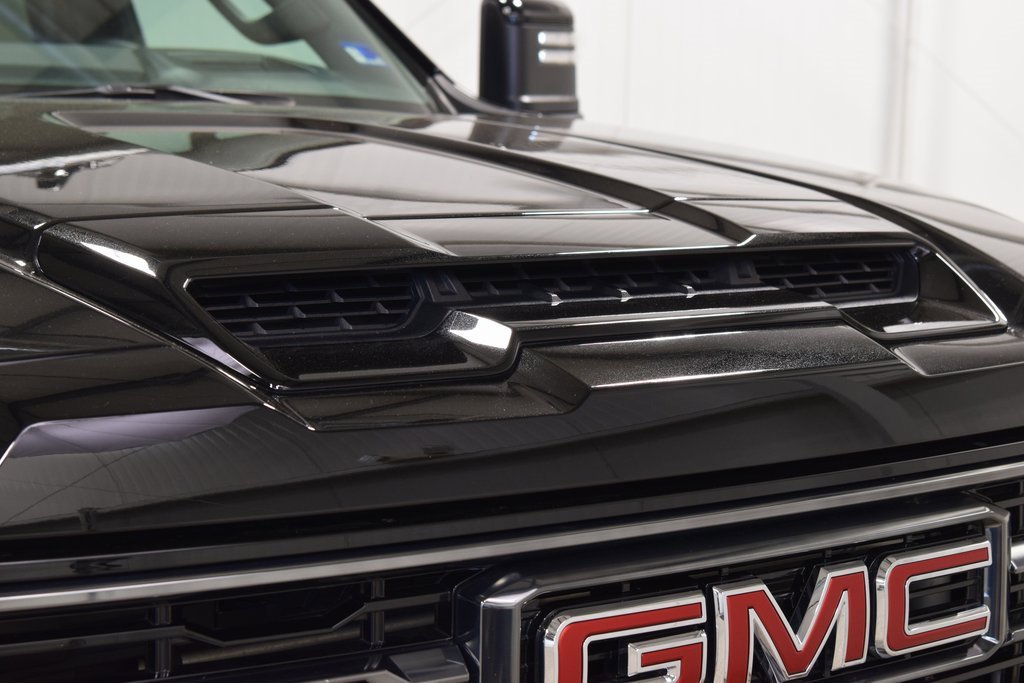 Used 2024 GMC Sierra 2500 AT4 w/ Technology Package image 12