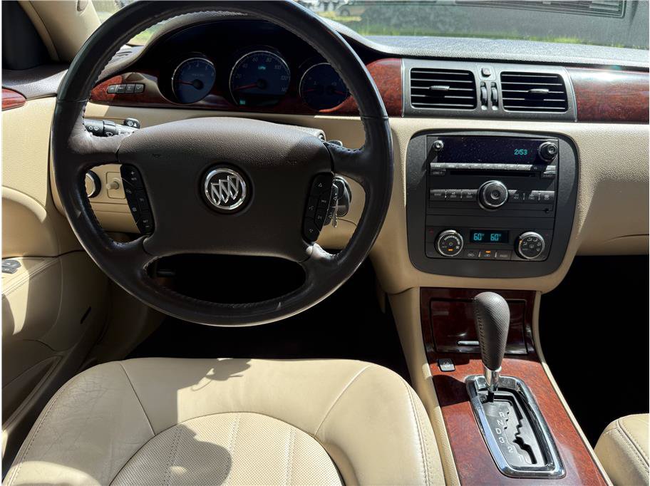 Used 2007 Buick Lucerne CXS w/ Driver Confidence Package FWD image 9