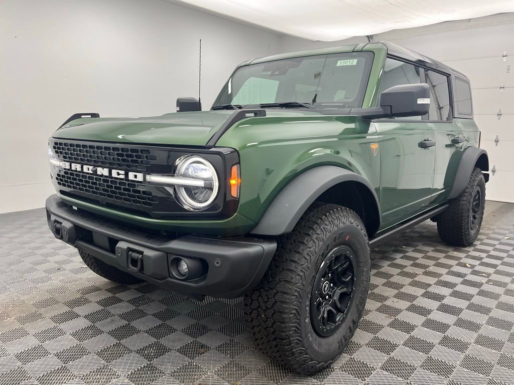 New 2025 Ford Bronco Badlands image 14