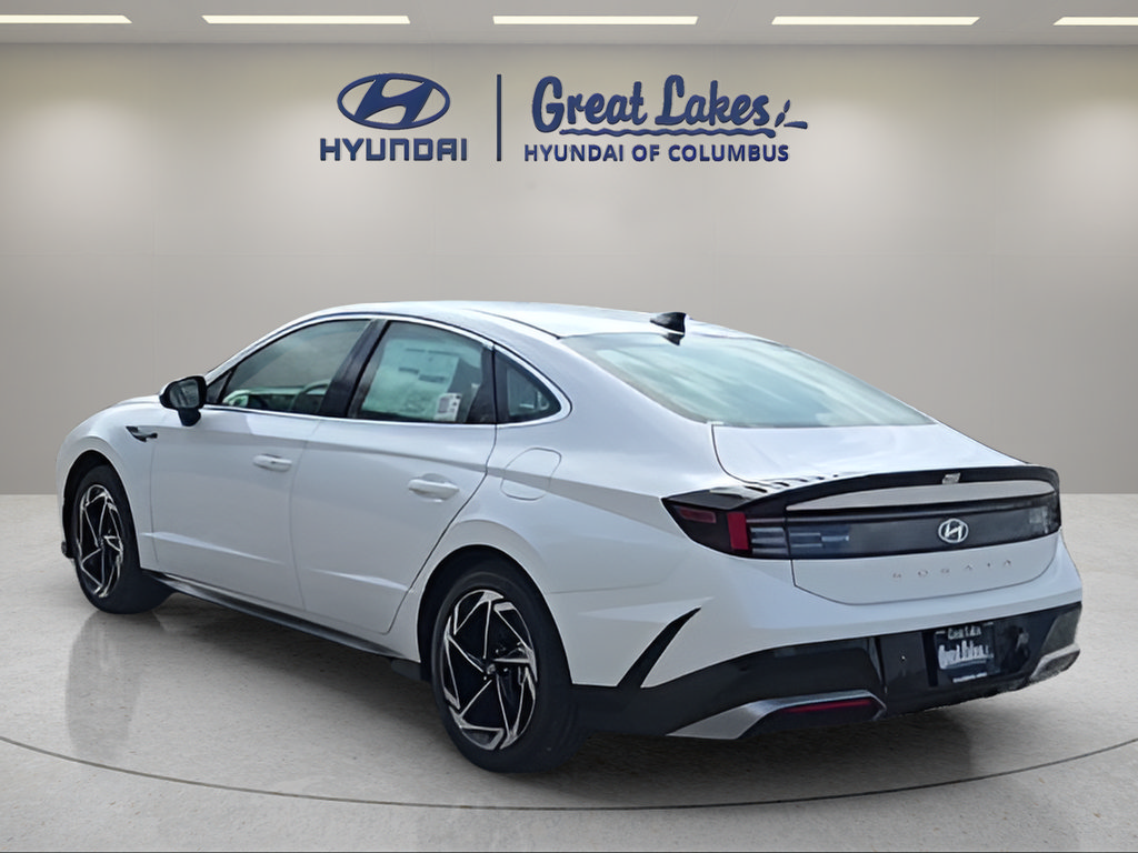 New 2026 Hyundai Sonata SEL FWD image 3