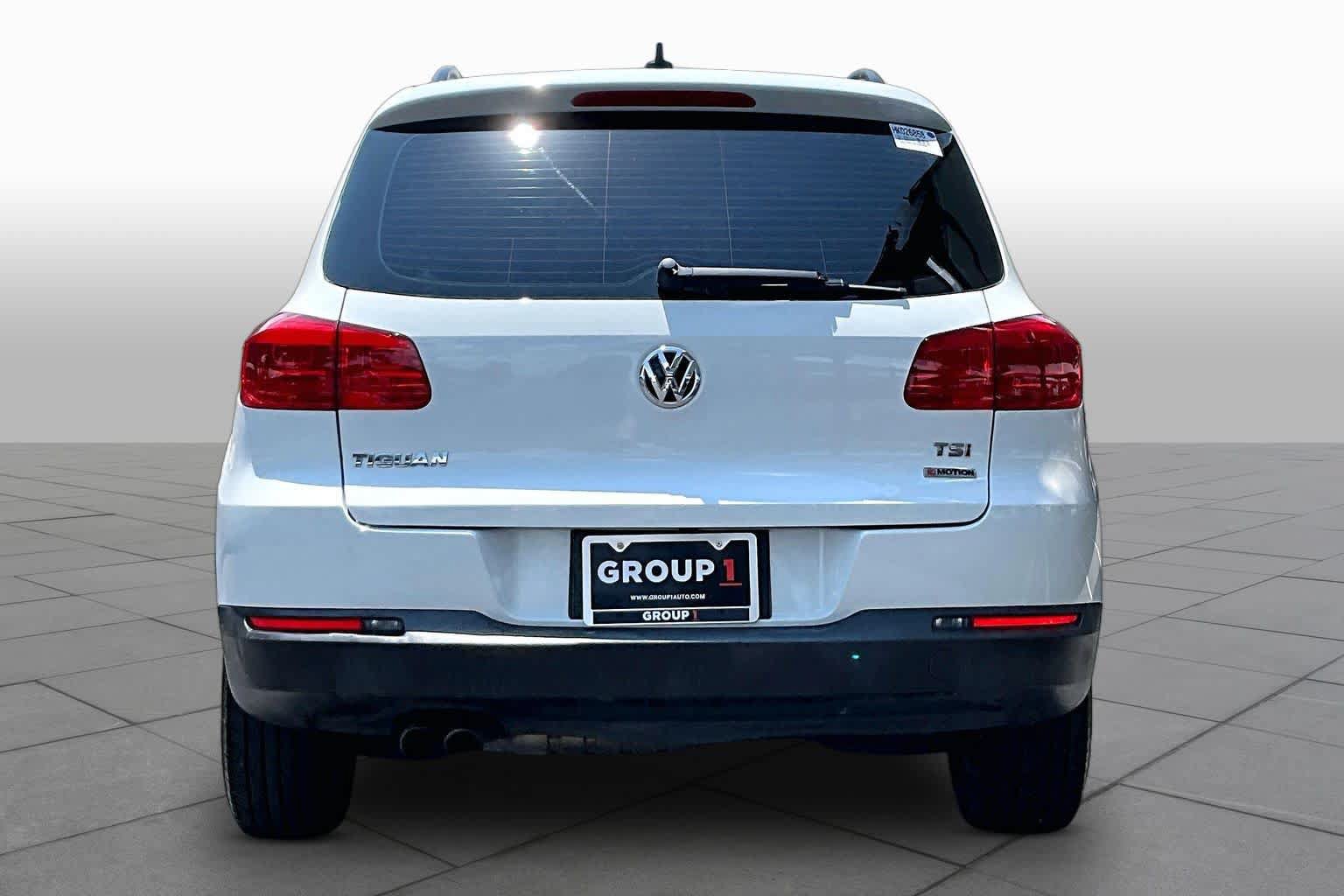 Used 2017 Volkswagen Tiguan S AWD/4WD image 5