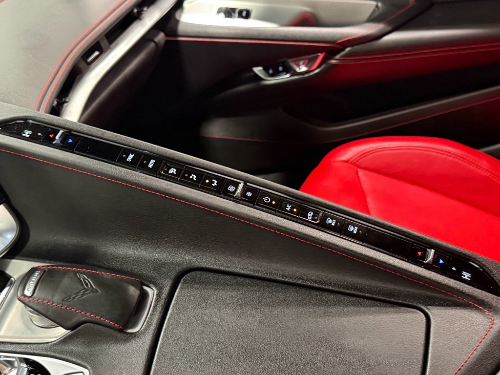 Used 2022 Chevrolet Corvette Stingray Coupe w/ Z51 Performance Package image 25