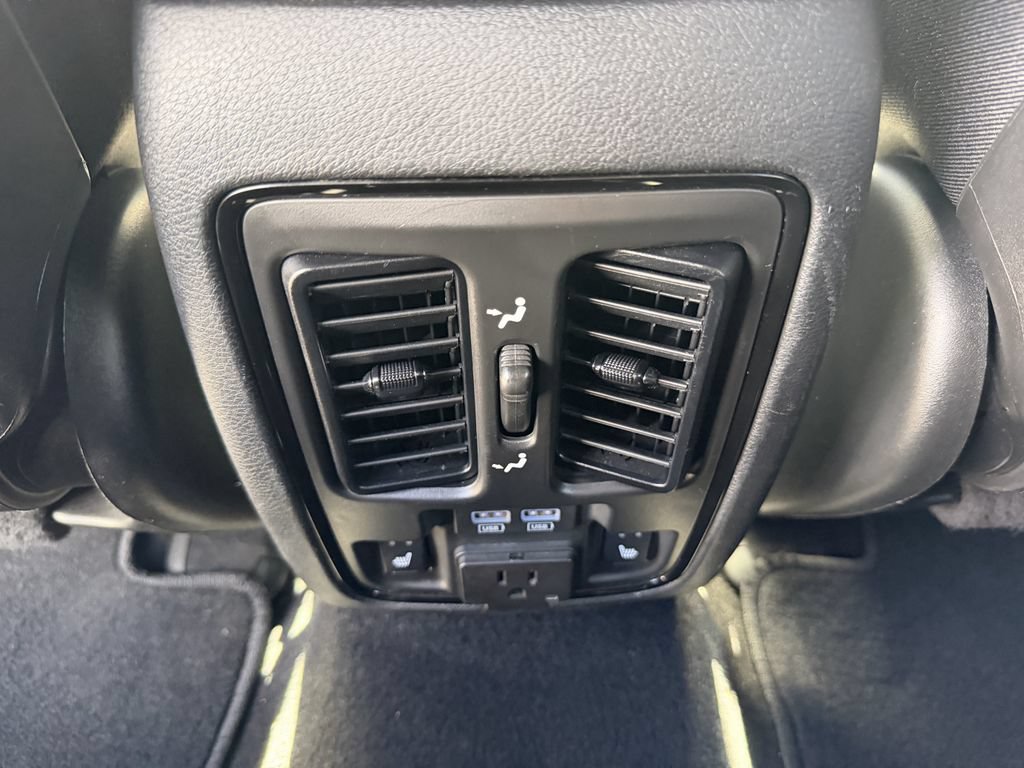 Used 2023 Dodge Durango GT AWD/4WD image 26