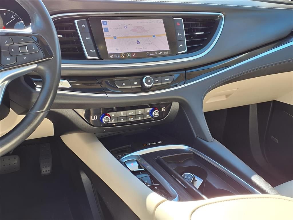 Used 2022 Buick Enclave Avenir w/ Avenir Technology Package image 6