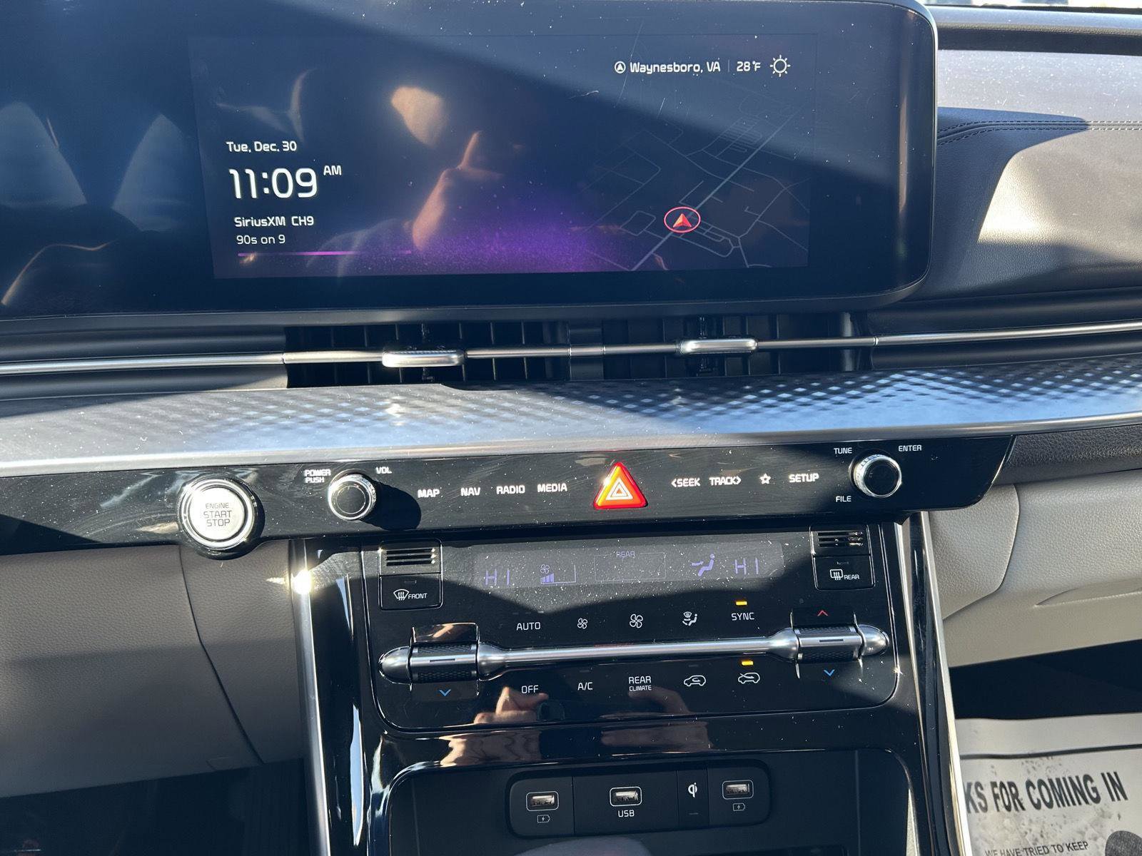 Used 2024 Kia Carnival SX Prestige image 21