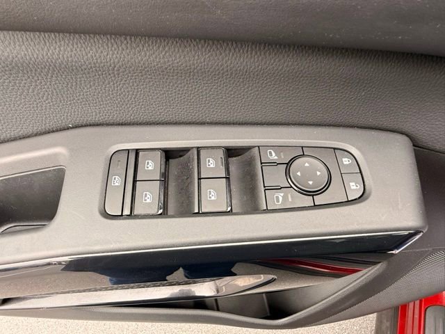 Certified 2024 Nissan Pathfinder SV w/ Black Appearance Package image 13