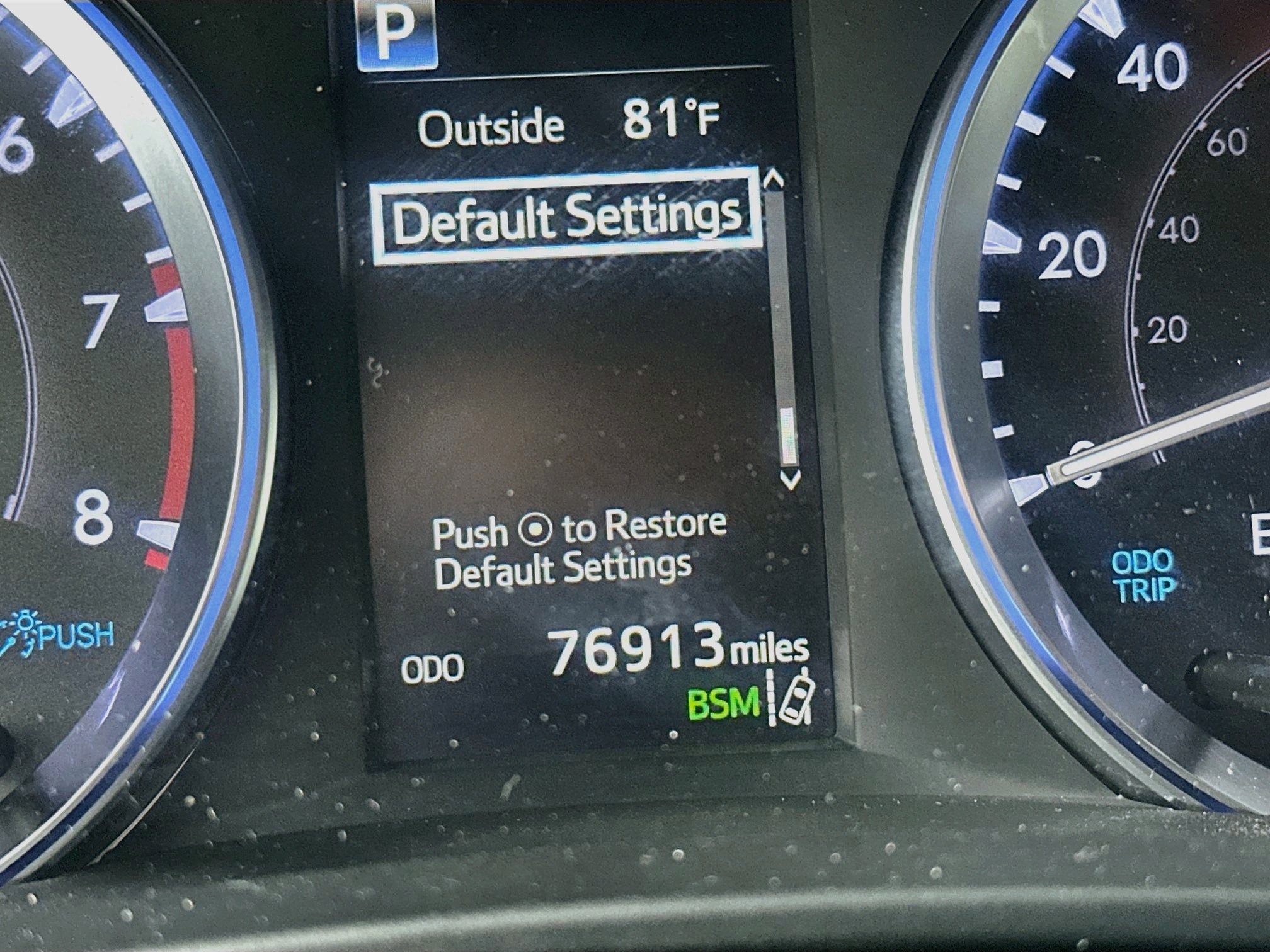 Used 2019 Toyota Highlander XLE FWD image 19