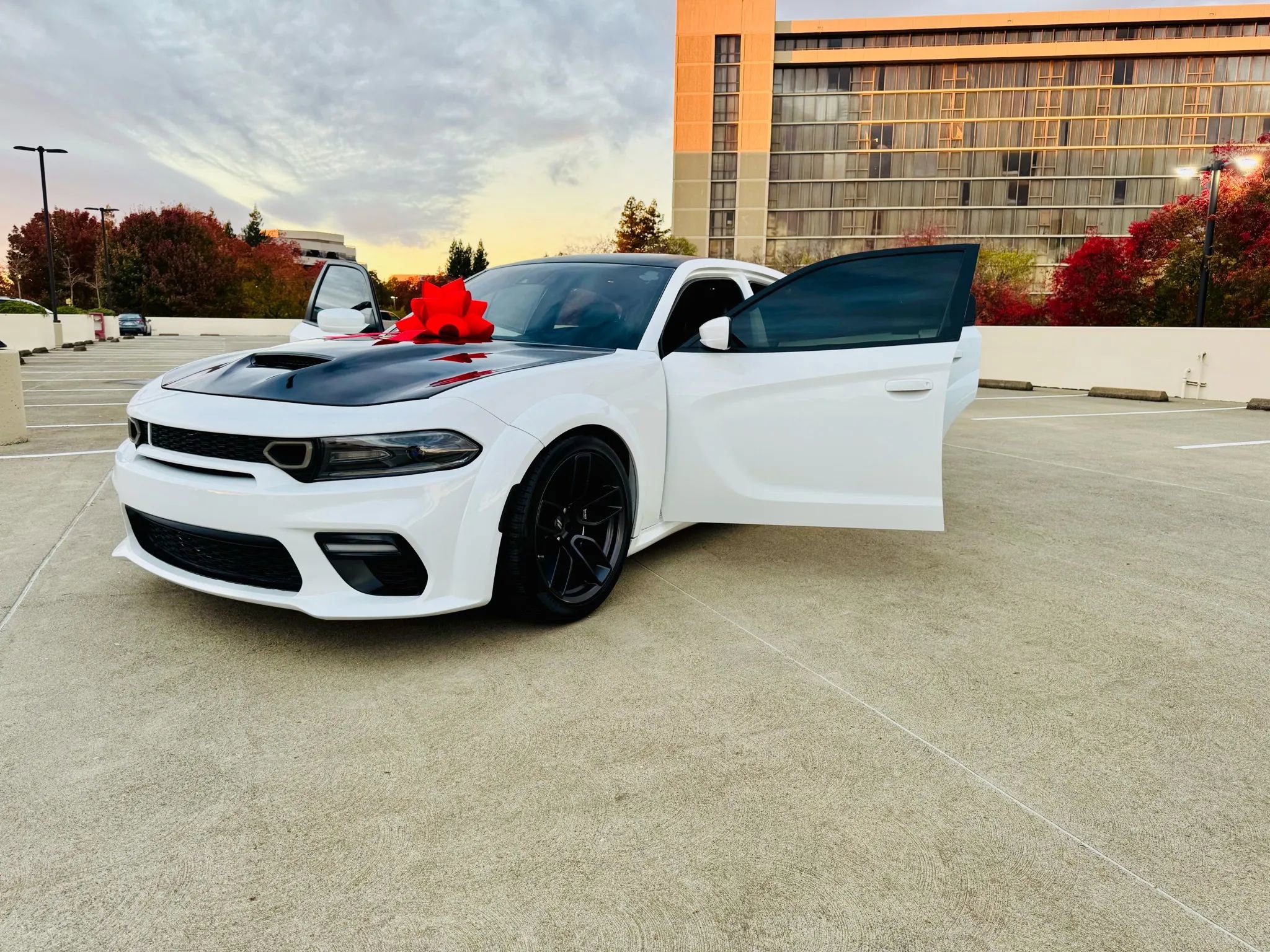 Used 2017 Dodge Charger R/T RWD image 54