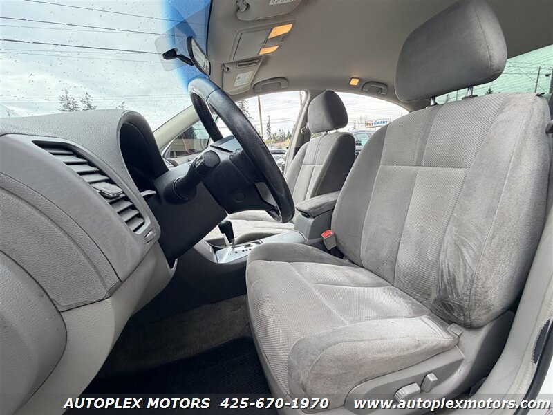 Used 2007 Nissan Altima 2.5 S w/ Convenience Pkg FWD image 12