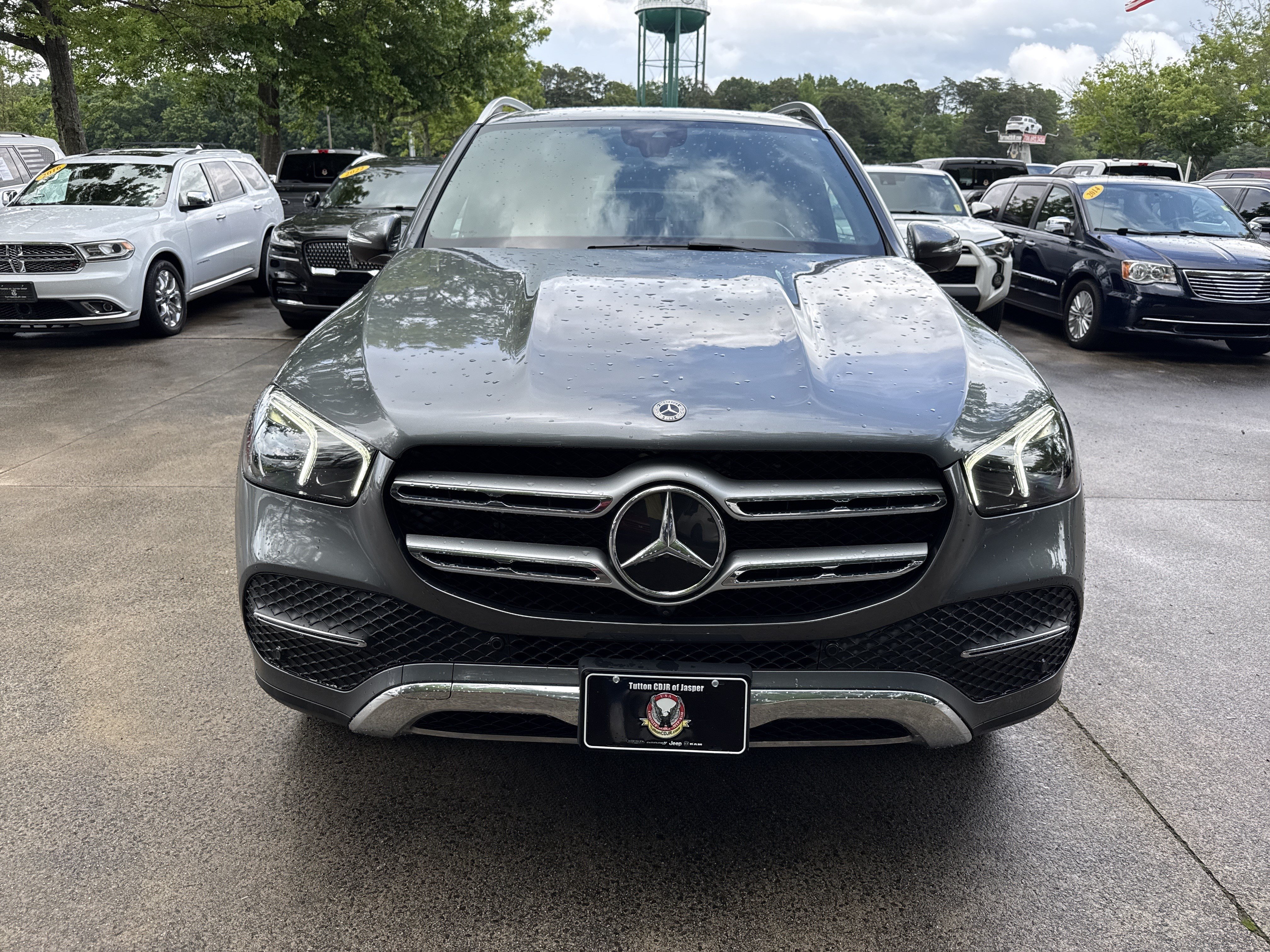 Used 2022 Mercedes-Benz GLE 350 4MATIC w/ Premium Package image 2
