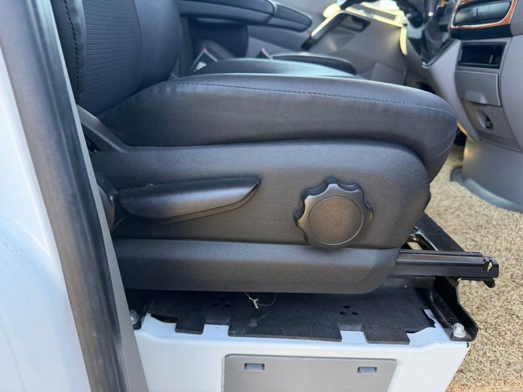 Used 2016 Mercedes-Benz Sprinter 3500 image 26