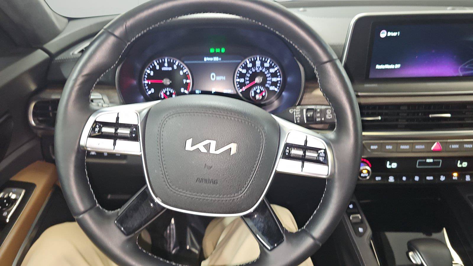 Used 2022 Kia Telluride SX w/ SX Prestige Package AWD/4WD image 22