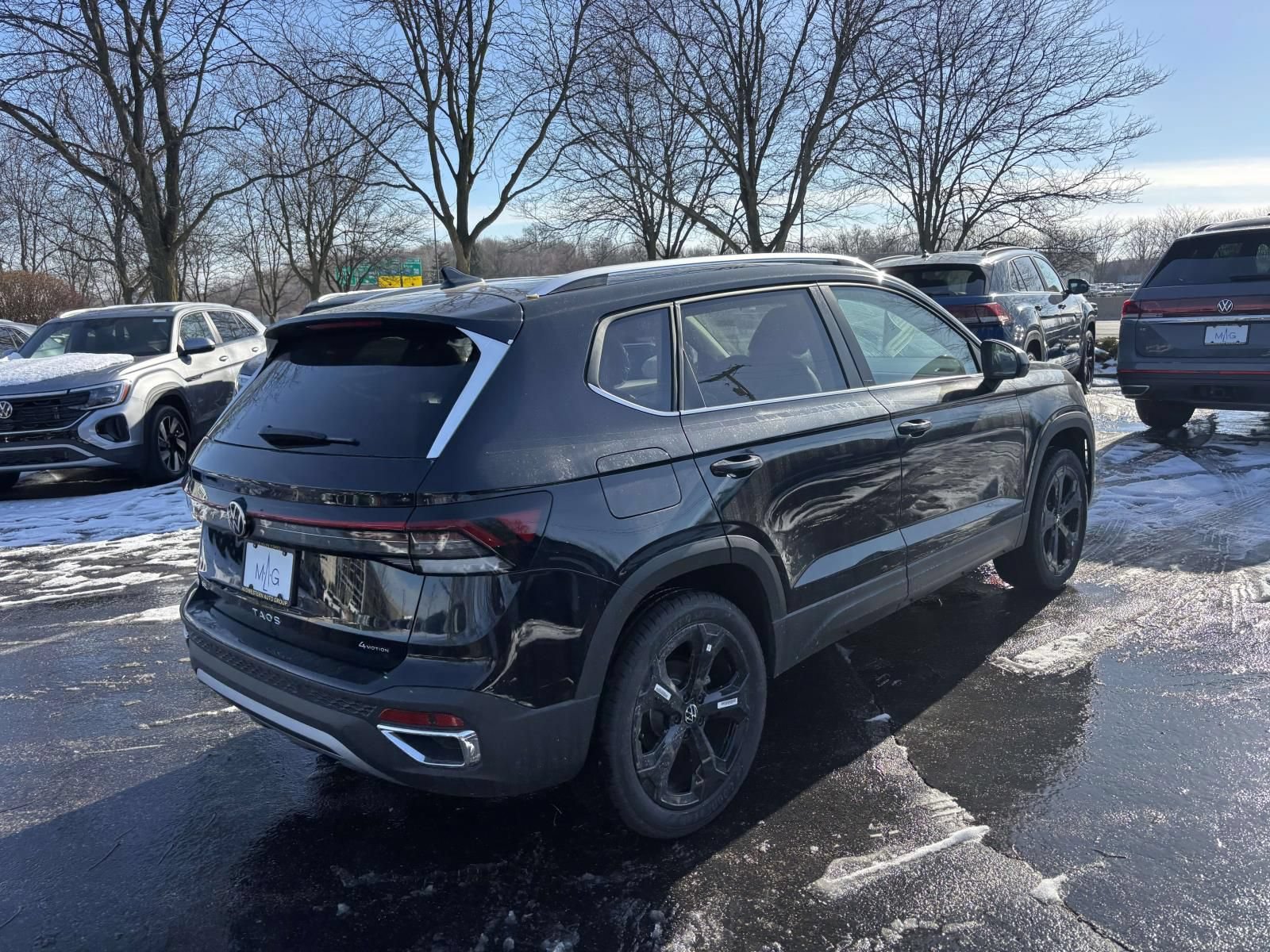New 2026 Volkswagen Taos SEL AWD/4WD image 7