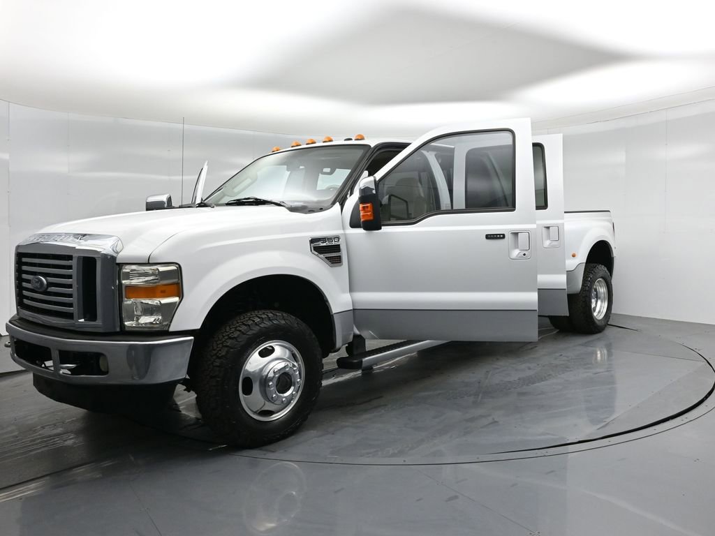 Used 2010 Ford F350 Lariat image 27