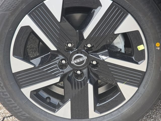 New 2026 Nissan Kicks SV w/ Cold Weather Package AWD/4WD image 9