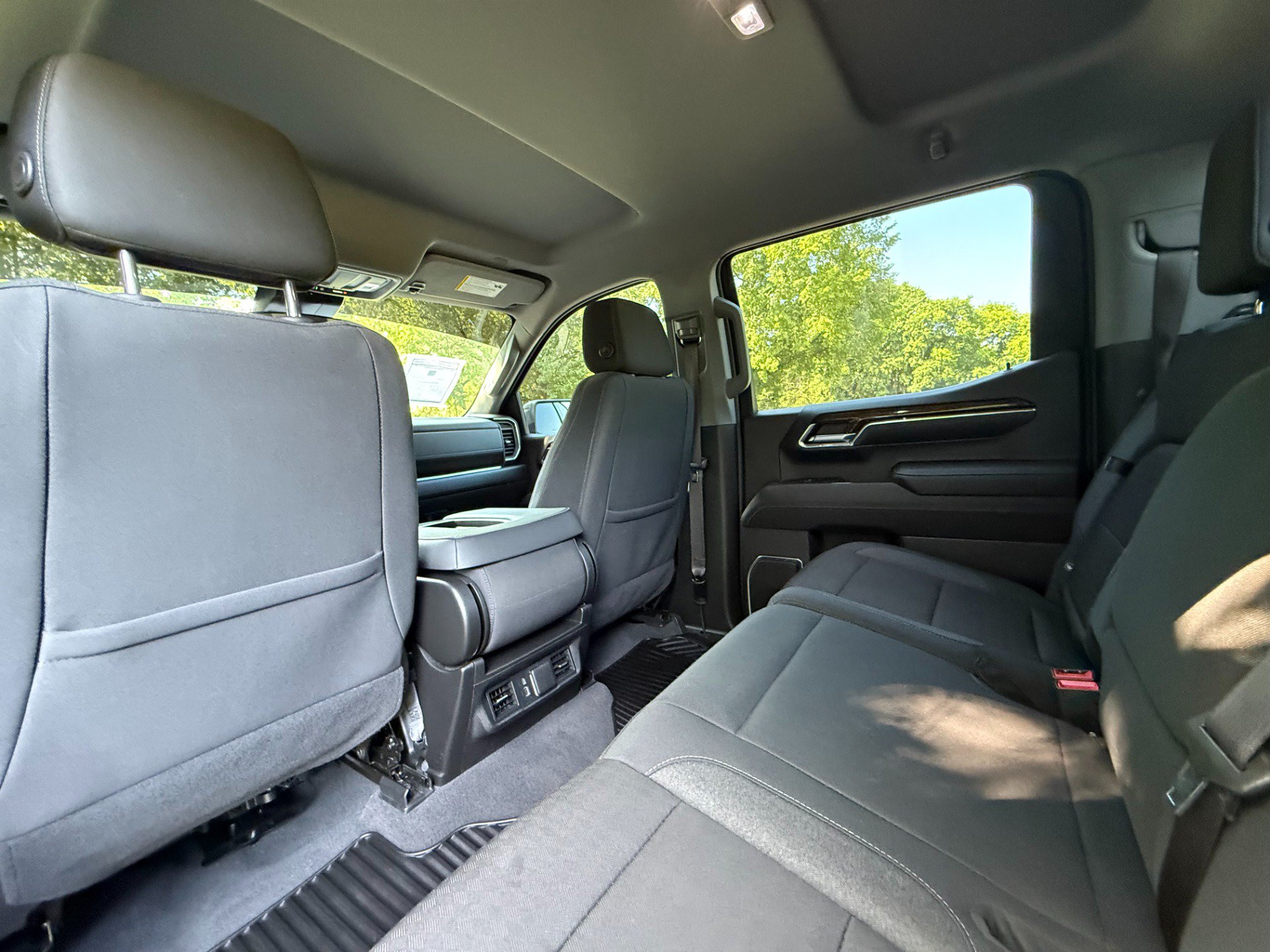 Used 2024 GMC Sierra 1500 Elevation w/ X31 Off-Road Package AWD/4WD image 15