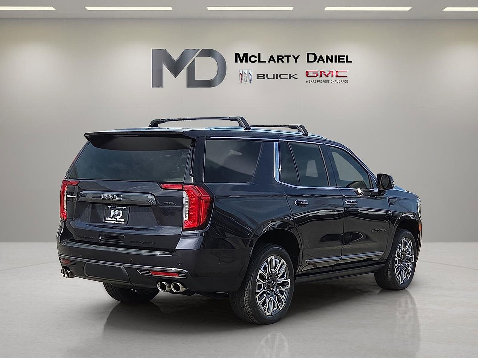 Certified 2023 GMC Yukon Denali Ultimate image 5