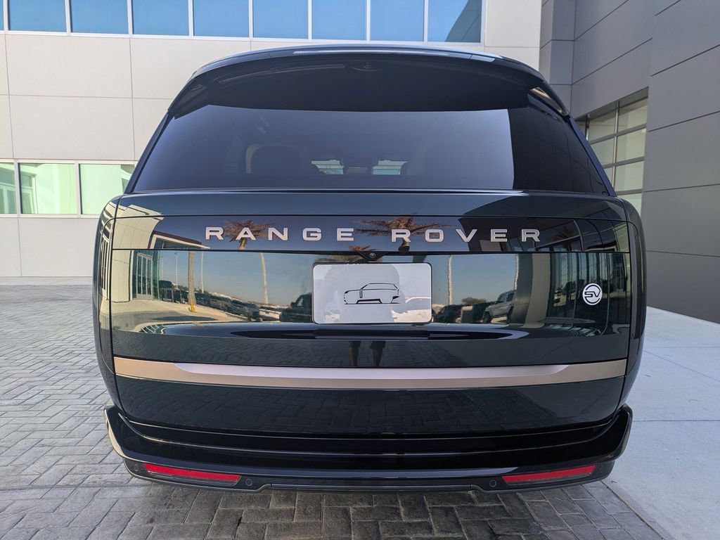 New 2026 Land Rover Range Rover SV AWD/4WD image 5
