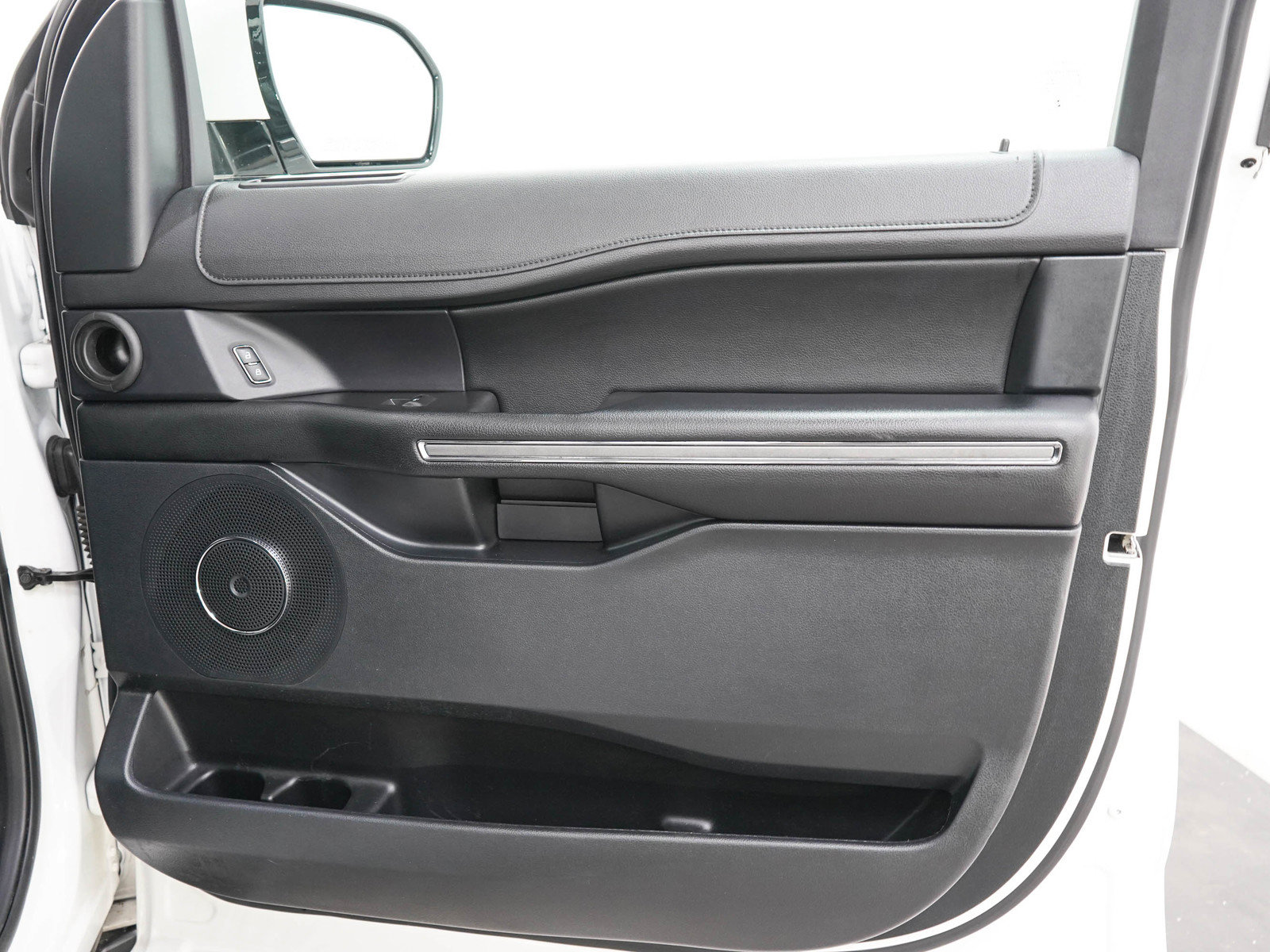 Used 2021 Ford Expedition Max XLT AWD/4WD image 12