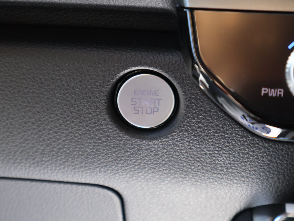 New 2027 Kia Carnival SX w/ Dark Edition Package FWD image 29