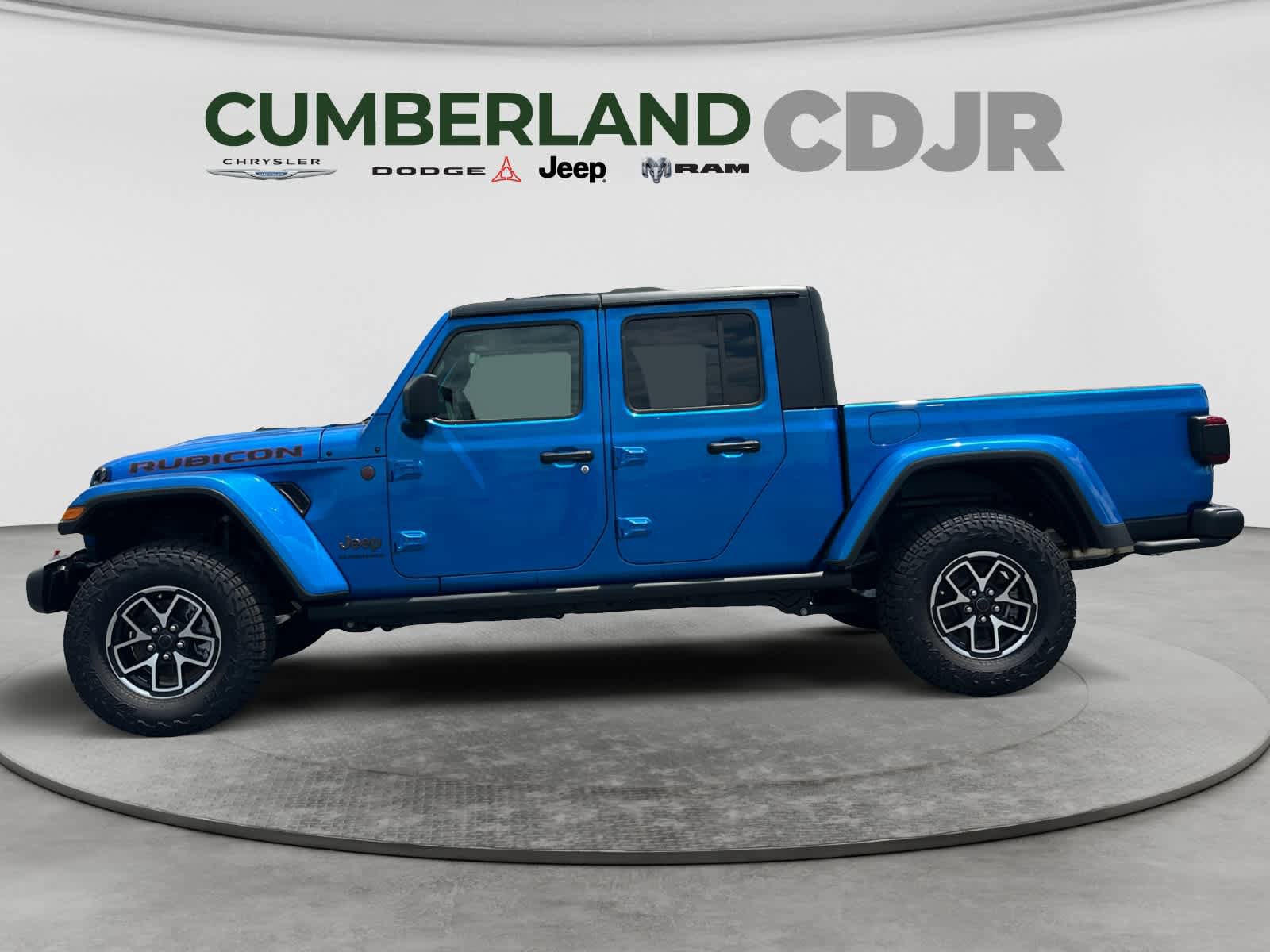 New 2025 Jeep Gladiator Rubicon w/ Safety Group AWD/4WD image 3
