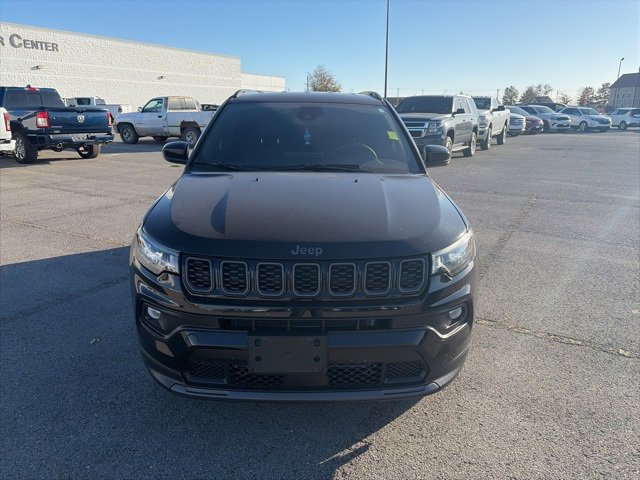 Used 2025 Jeep Compass Latitude w/ Altitude Special Edition image 9