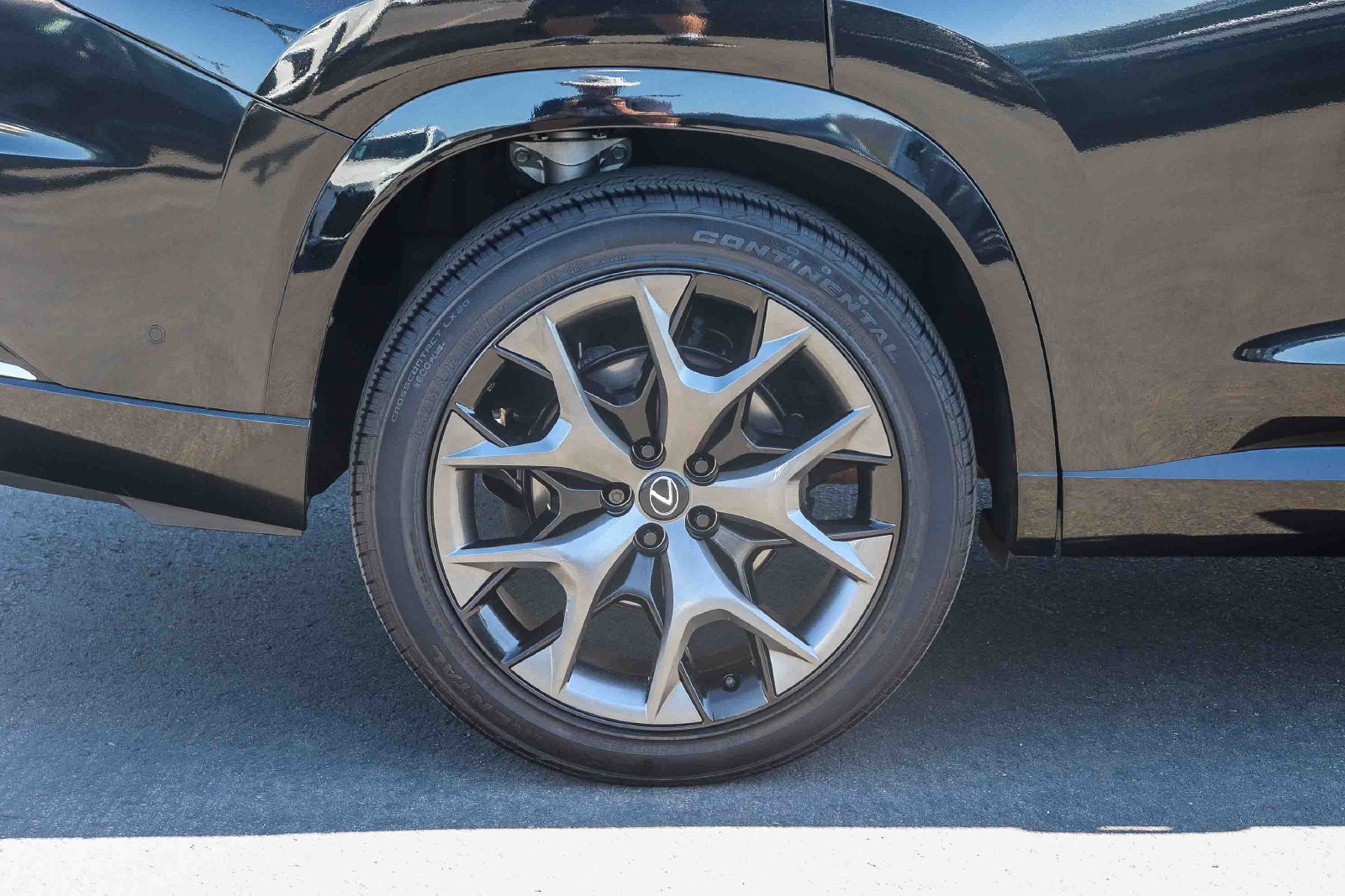 Certified 2025 Lexus TX 500h AWD w/ Technology Package image 9