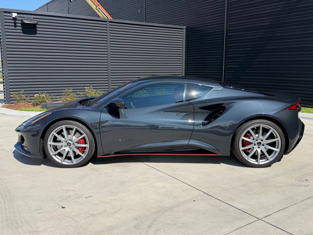 Used 2025 Lotus Emira RWD image 8