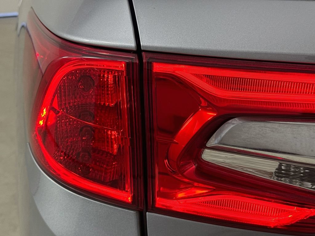 Used 2019 Honda Odyssey EX-L image 37