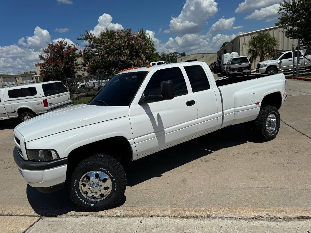 Used 1998 Dodge Ram 3500 Truck 4x4 Quad Cab image 25