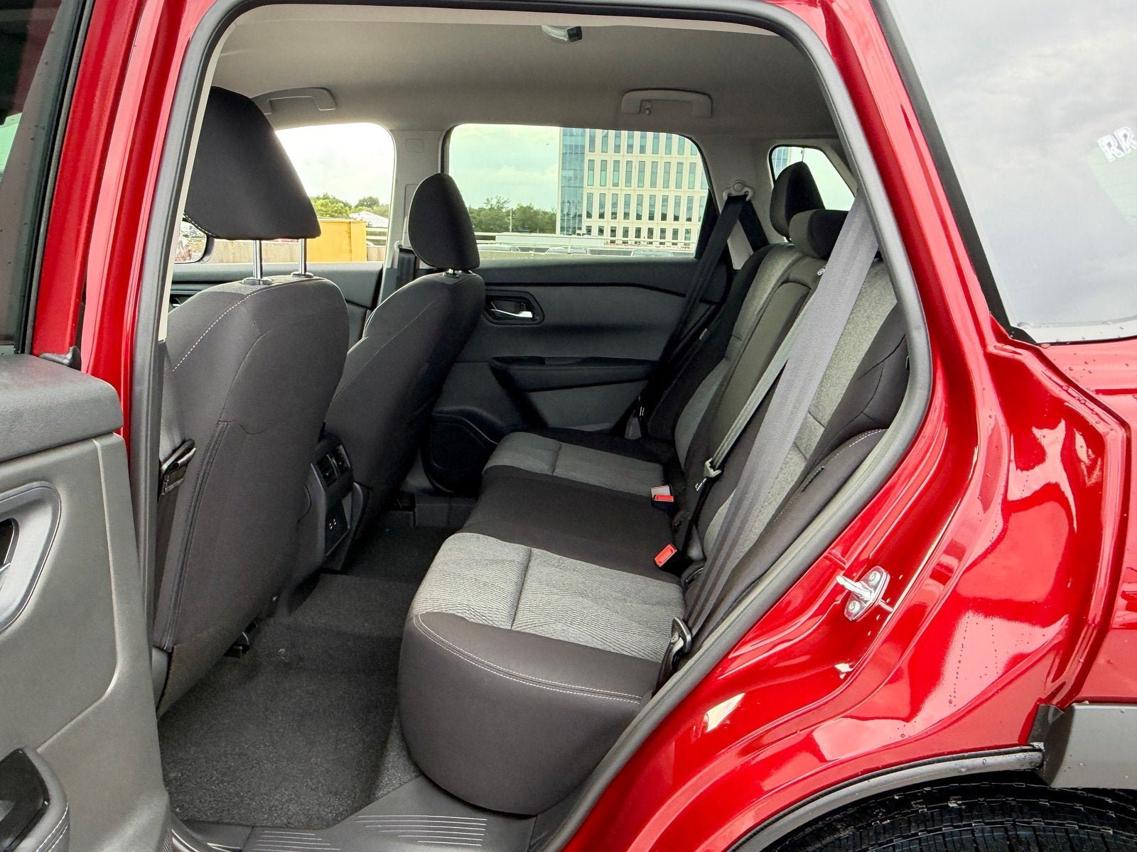 New 2027 Nissan Rogue SV FWD image 10