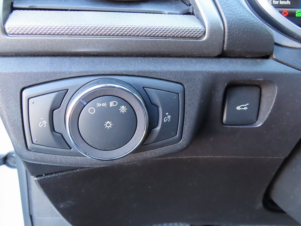 Used 2019 Ford Fusion SE image 17