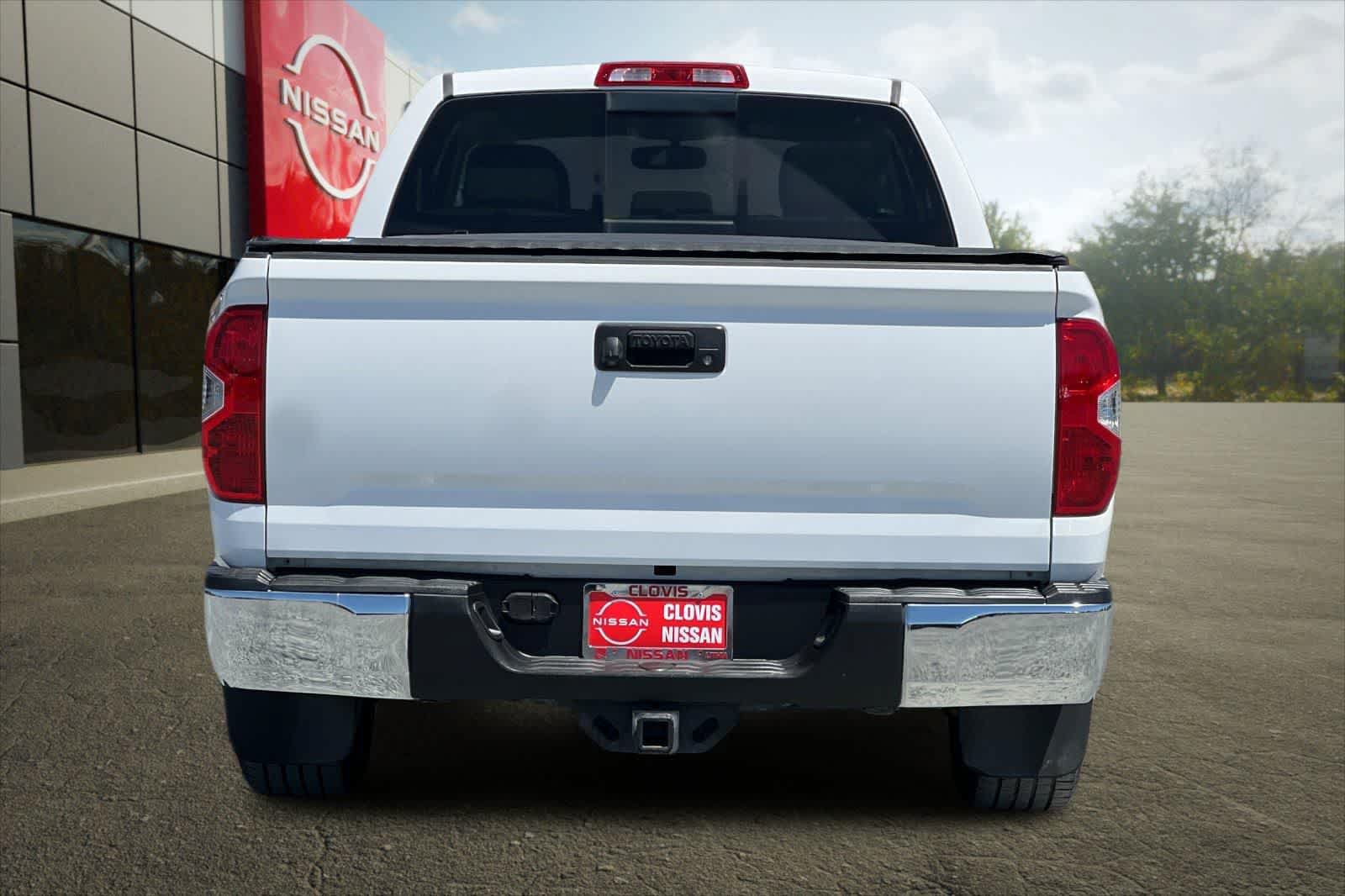 Used 2014 Toyota Tundra SR5 w/ SR5 Upgrade Package RWD image 8