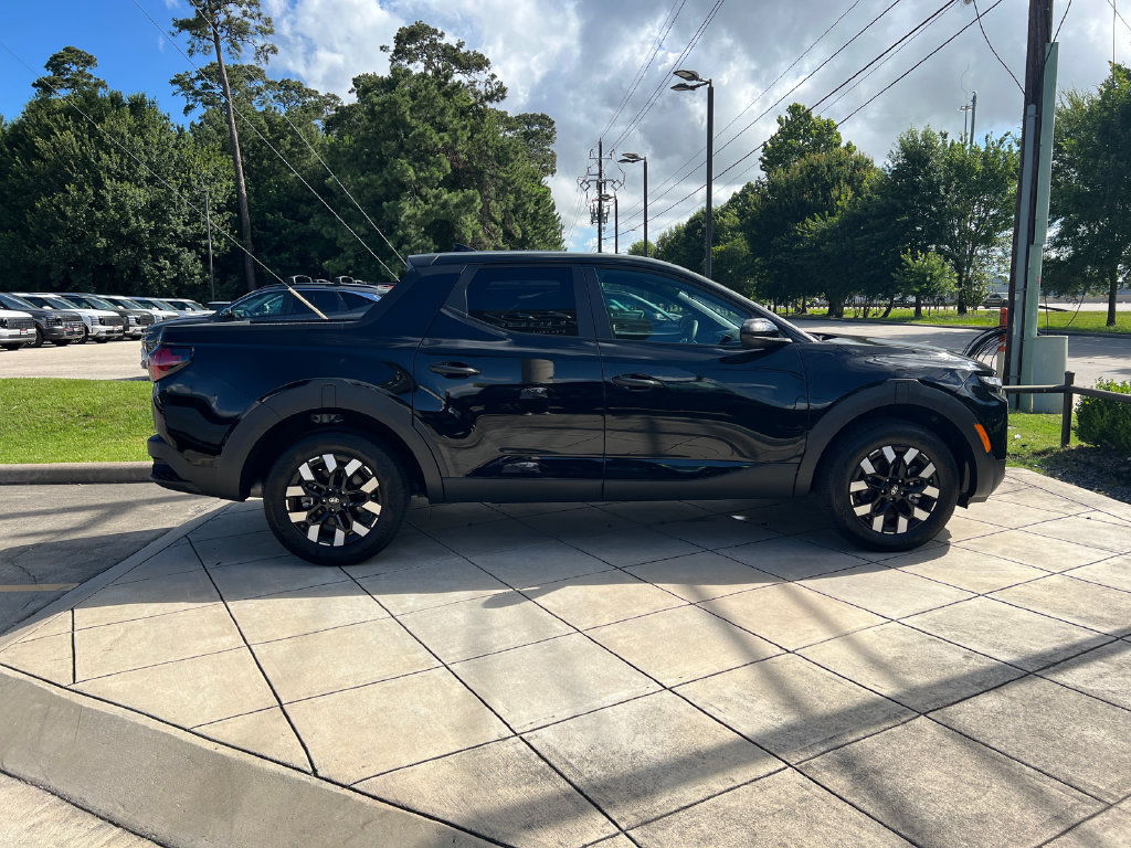 Used 2026 Hyundai Santa Cruz SE FWD image 4