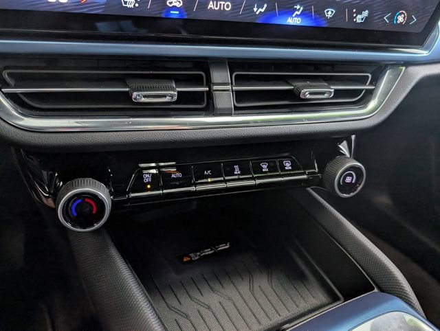 Certified 2025 Chevrolet Equinox EV LT w/ Convenience Package image 20