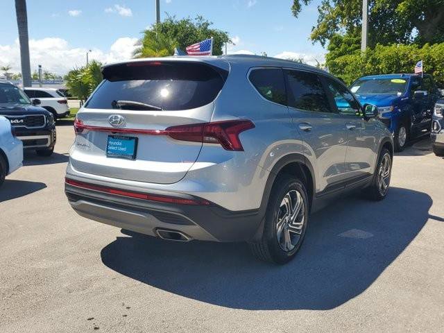 Certified 2023 Hyundai Santa Fe SE image 5