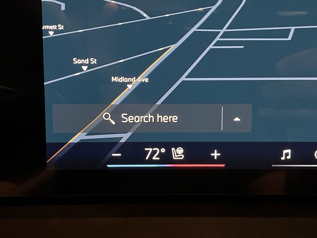 New 2026 BMW X5 xDrive50e image 19