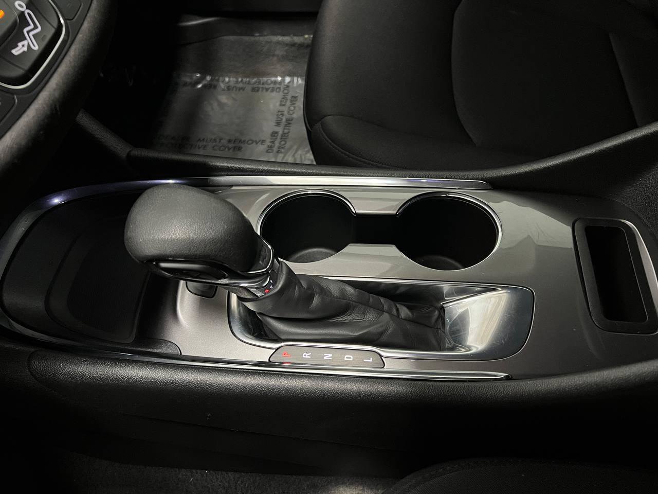 Used 2022 Chevrolet Malibu LS FWD image 21